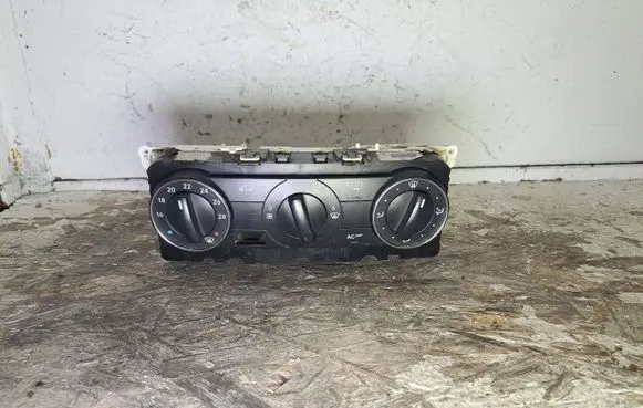 Mercedes-Benz A W169 Climate control unit A1698301385
