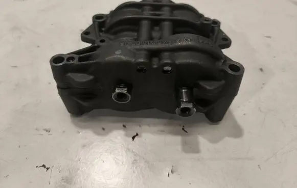 Mercedes-Benz C W204 Oil pump balance shaft A6460100736