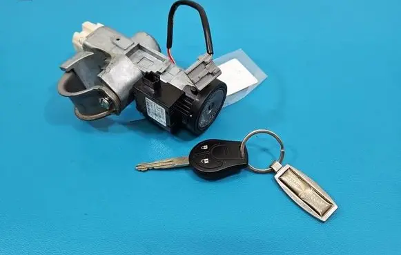 Nissan Juke I F15 Ignition lock IMPRK1572768