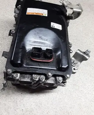 Voltage converter inverter