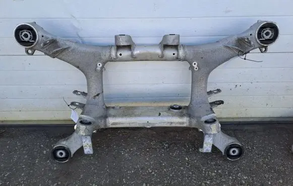 BMW 7 G11 G12 Rear subframe BM5U372177 BM5U372178