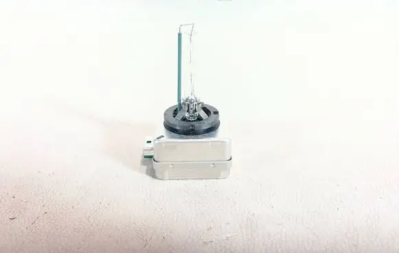 Volvo V40 Xenon bulb 66340HBI