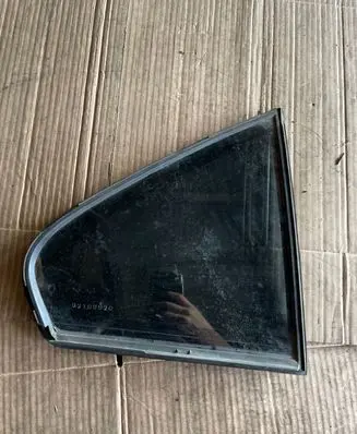 Peugeot 607 Rear side window