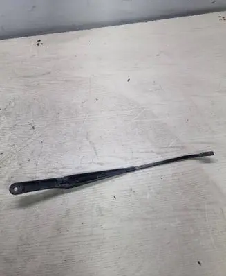 Mercedes-Benz A W169 Front wiper blade arm 4416