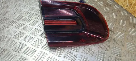Porsche Macan (95B) Tailgate rear/tail lights 95B945093B