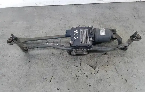 Audi A3 S3 8P Front wiper linkage 