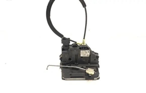 Opel Corsa E Front door lock 13431840