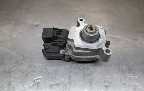 BMW 5 F10 F11 Gearbox transfer box case 8643153