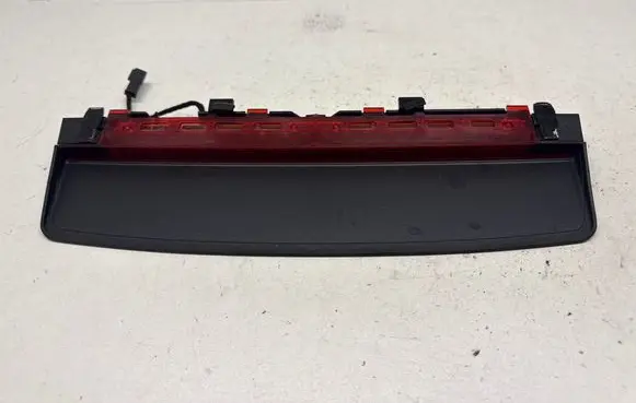 BMW 7 F01 F02 F03 F04 Third/center stoplight 7182211 7187221 2DA00998201