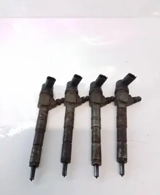 Opel Insignia A Fuel injector 55577668
