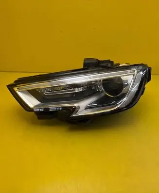 Audi A3 S3 8V Headlight/headlamp 8V0941005E