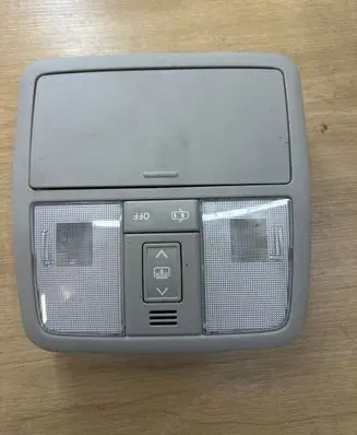 Toyota Auris E180 Front seat light 8126002500Af 2JM01103401