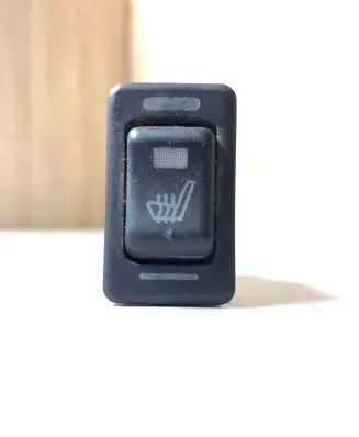 Nissan Primera Seat heating switch 261246