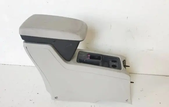 Opel Antara Armrest