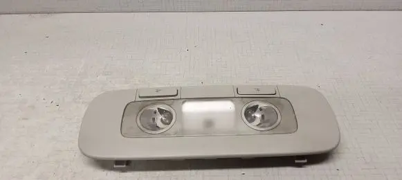Volkswagen Golf V Front seat light