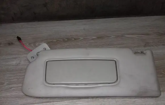 Sun visor