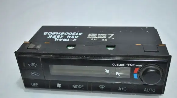 Nissan X-Trail T32 Climate control unit 275005H802