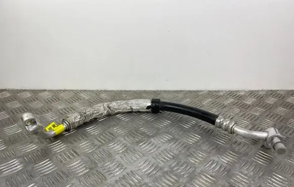 Jeep Grand Cherokee Air conditioning (A/C) pipe/hose 68217212AB