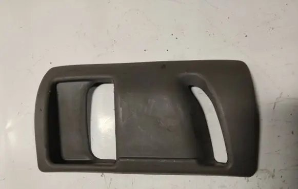 Toyota Land Cruiser (J120) Seat belt trim 6337960011