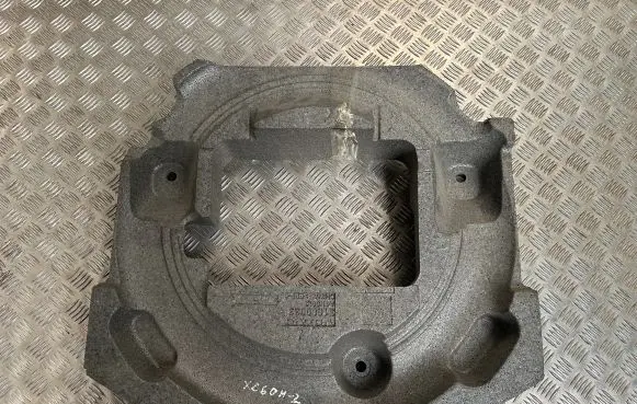Volvo XC60 Spare wheel section trim 31680033