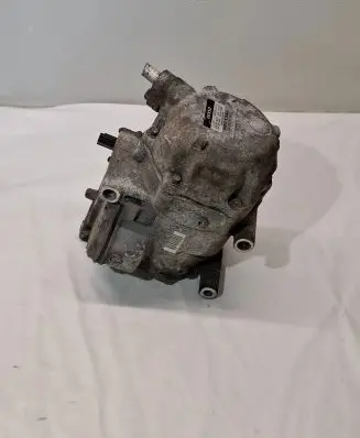 Toyota Prius (XW30) Air conditioning (A/C) compressor (pump) 0422000410 12M16104 ES14C