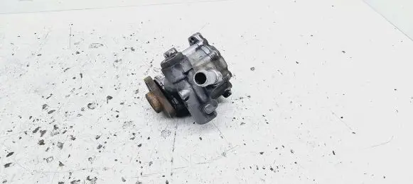 BMW 1 E81 E87 Power steering pump 7692546