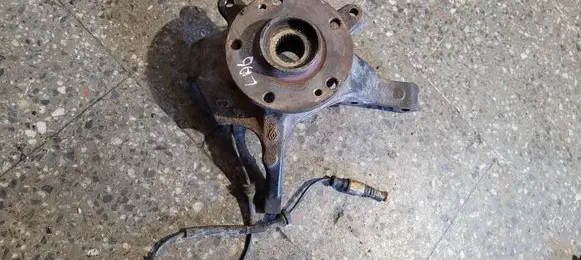 Renault Laguna II Front wheel hub