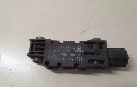 Audi A4 S4 B7 8E 8H Airbag deployment crash/impact sensor 8E0959651A