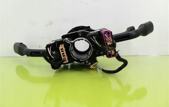 Audi A4 S4 B5 8D Indicator stalk 8D0953503A