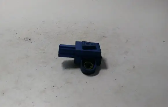 Volkswagen Golf V Airbag deployment crash/impact sensor 1K0955557A