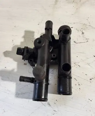 Renault Espace - Grand espace IV Engine coolant pipe/hose 8200709149
