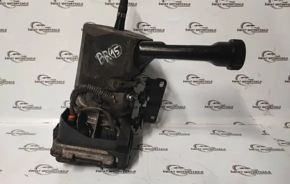 Citroen C4 I Picasso Power steering pump 9684040280