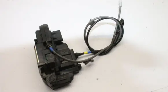 Nissan Note (E12) Rear door lock