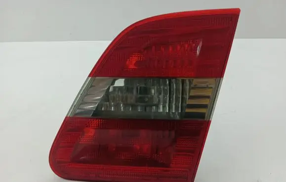 Mercedes-Benz B W245 Tailgate rear/tail lights A1698201684