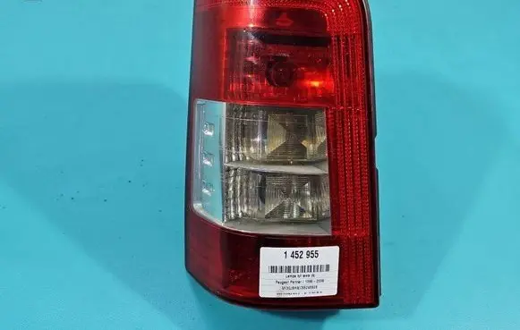 Peugeot Partner Rear/tail lights 9657977080 IMPRK1452955
