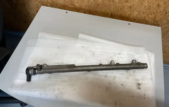 BMW 5 E60 E61 Fuel main line pipe 779551403