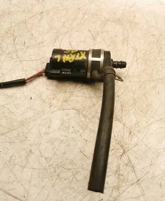 Nissan X-Trail T30 Windscreen/windshield washer pump 63632 97665H
