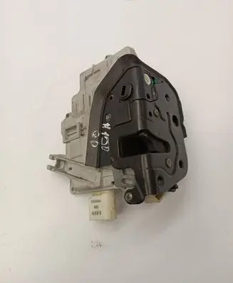 Audi A6 S6 C6 4F Rear door lock 4F0839016
