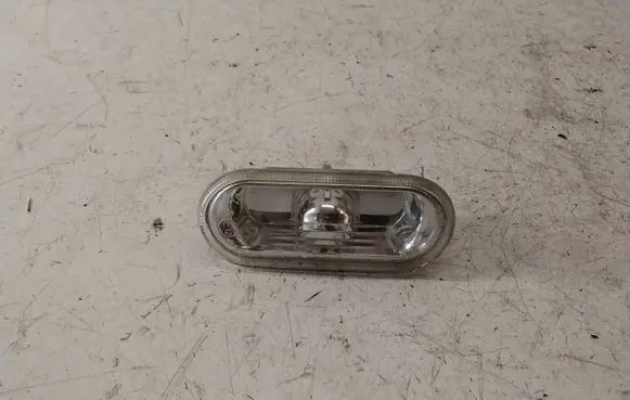 Volkswagen PASSAT B5.5 Front fender indicator light 1J0949117 48435