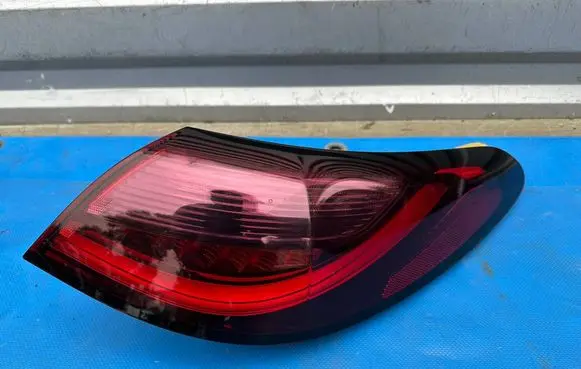 Rear/tail lights