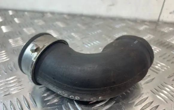 Intercooler hose/pipe