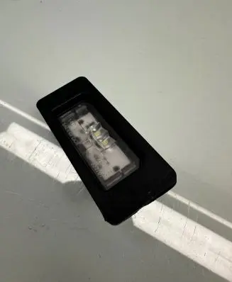 BMW 5 G30 G31 Number plate light 7410302