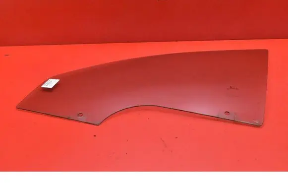Skoda Octavia Mk2 (1Z) Front door window glass four-door