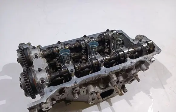 Chevrolet Camaro Engine head 12633958