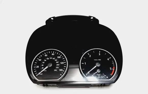 BMW 1 E81 E87 Speedometer (instrument cluster) 1024982