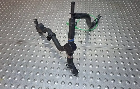 Volkswagen Transporter - Caravelle T6 Engine coolant pipe/hose S26371883 7E0122447T