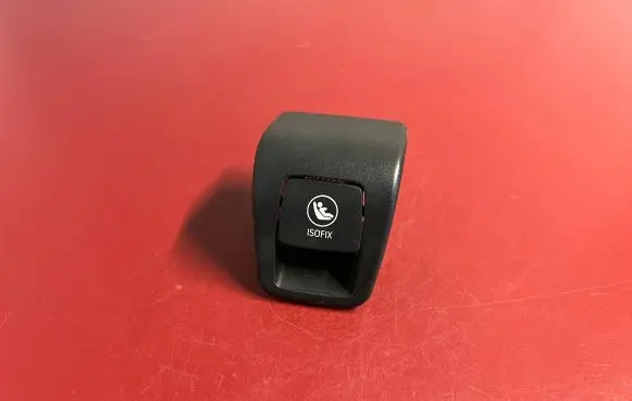 BMW X3 G01 ISOFIX cover 7415104