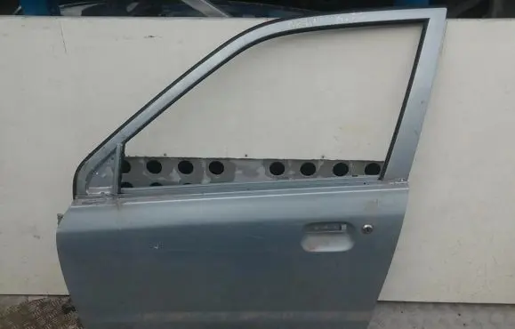 Suzuki Alto Front door