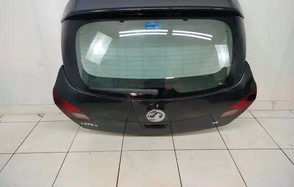 Opel Astra J Tailgate/trunk/boot lid 