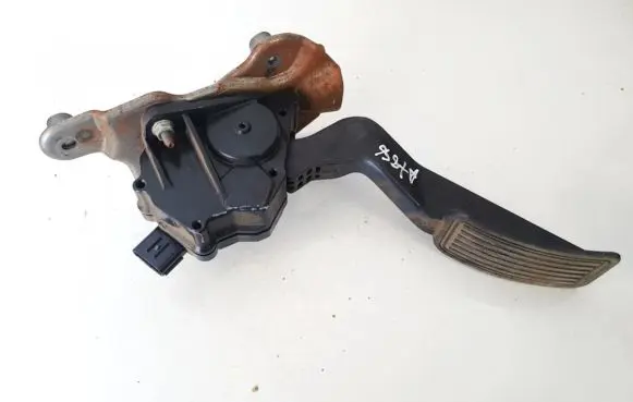 Mazda CX-7 Accelerator throttle pedal eg2141600 k4238-7390